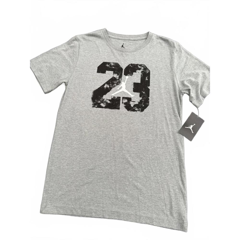 Nike NWT Jordan 23 Graphic T-Shirt Boys XL Gray Jumpman Tee Youth Streetwear